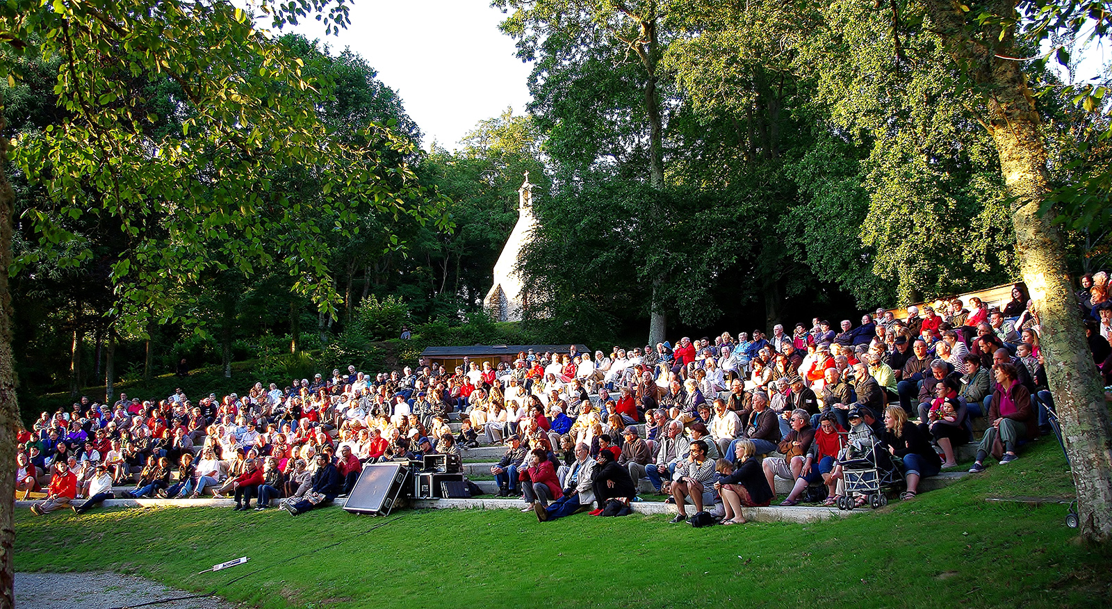 Kapelle und Freilufttheater Peniti