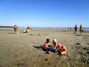 Strandspiele in Kerleven