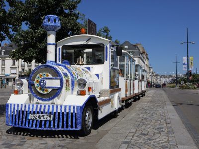 Petit train touristique à Concarneau