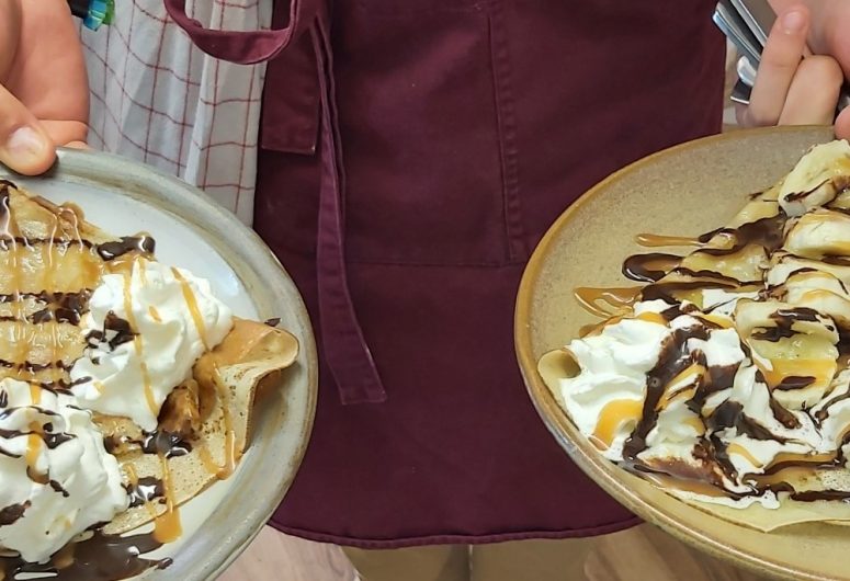 The waiter and his crepes dessert