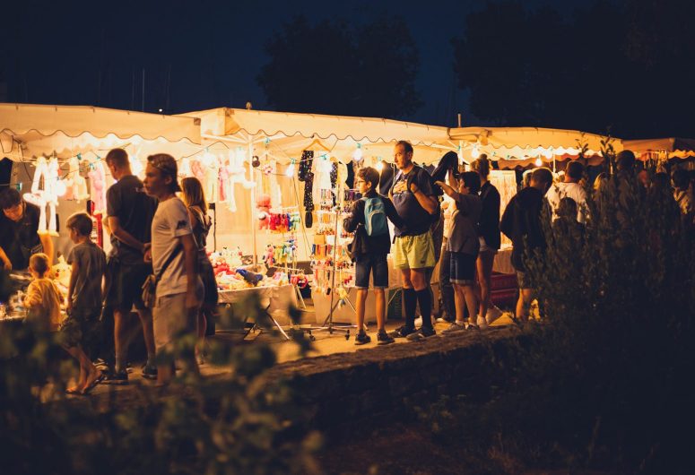 Port-La-Forêt night market